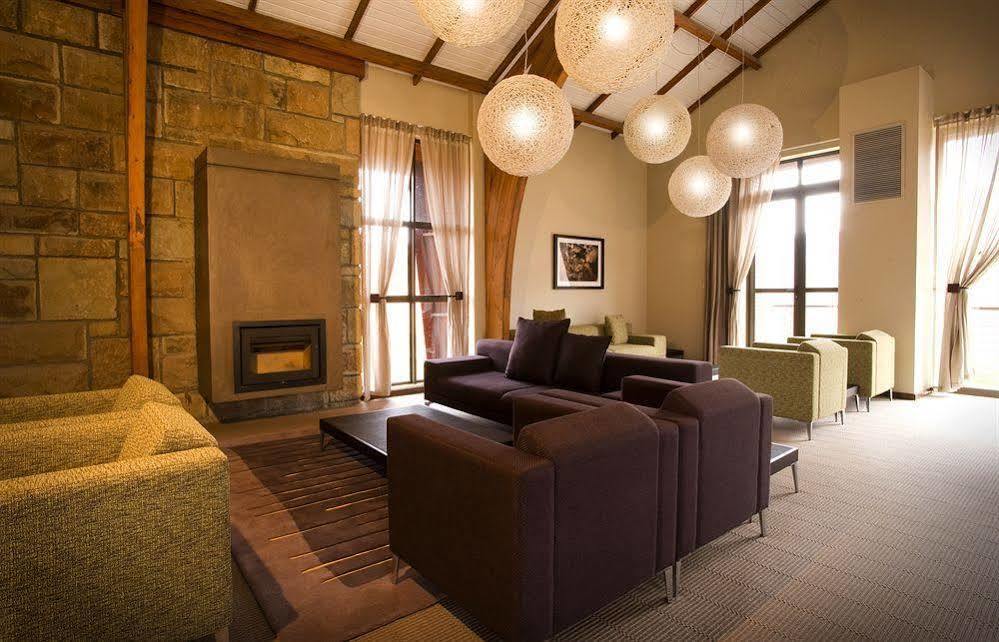 Golden Gate Hotel y Chalets Clarens Exterior foto